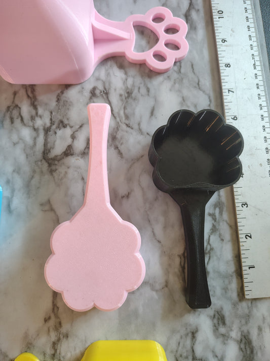 Dog food scoop cup shaped like a dog Paul feeder scoop one cup pink and black