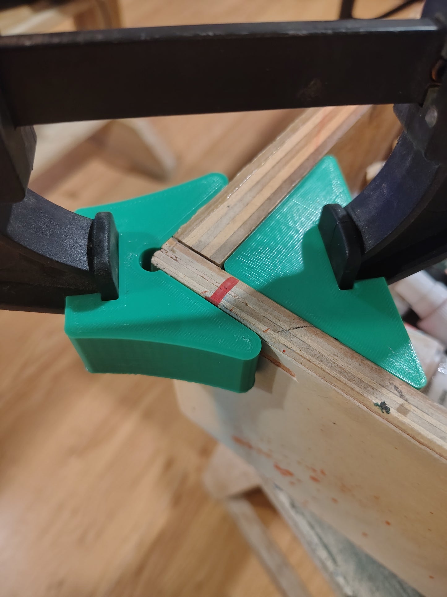 woodworking corner clamps for Harbor freight ratchet CV to clamps