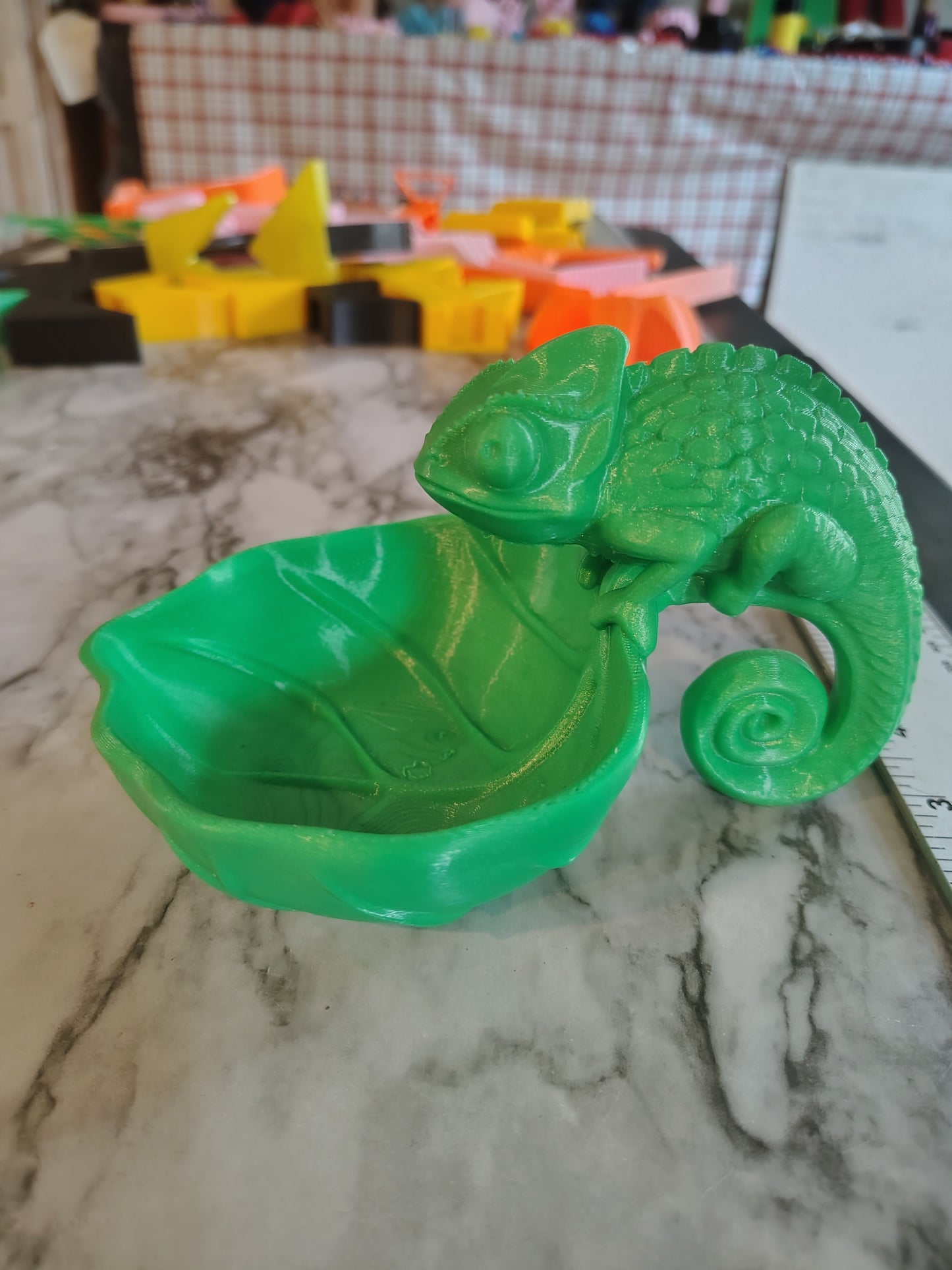 Pet animal chameleon feeding bowl for lizards they need their own bowl